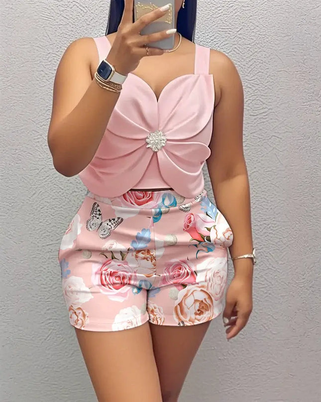 3D Flower Rhinestone Crop Top & Floral Shorts Set – Trendy Summer Outfit