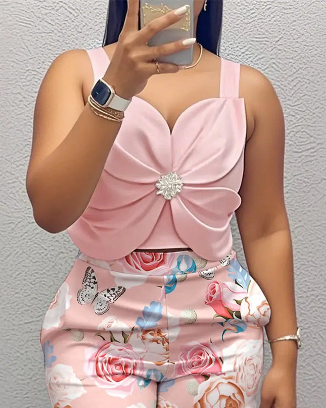 3D Flower Rhinestone Crop Top & Floral Shorts Set – Trendy Summer Outfit