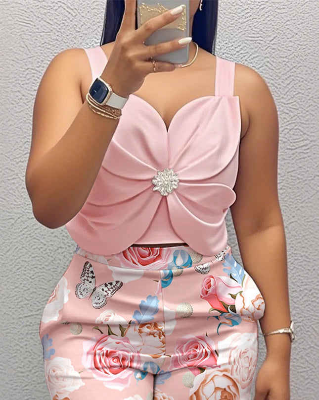 3D Flower Rhinestone Crop Top & Floral Shorts Set – Trendy Summer Outfit