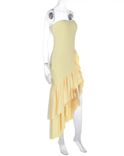 Sexy strapless summer dress in light yellow with an irregular ruffled design, perfect for spring and summer fashion.