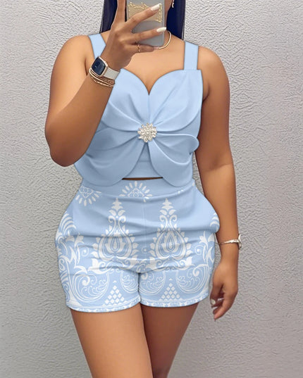 3D Flower Rhinestone Crop Top & Floral Shorts Set – Trendy Summer Outfit