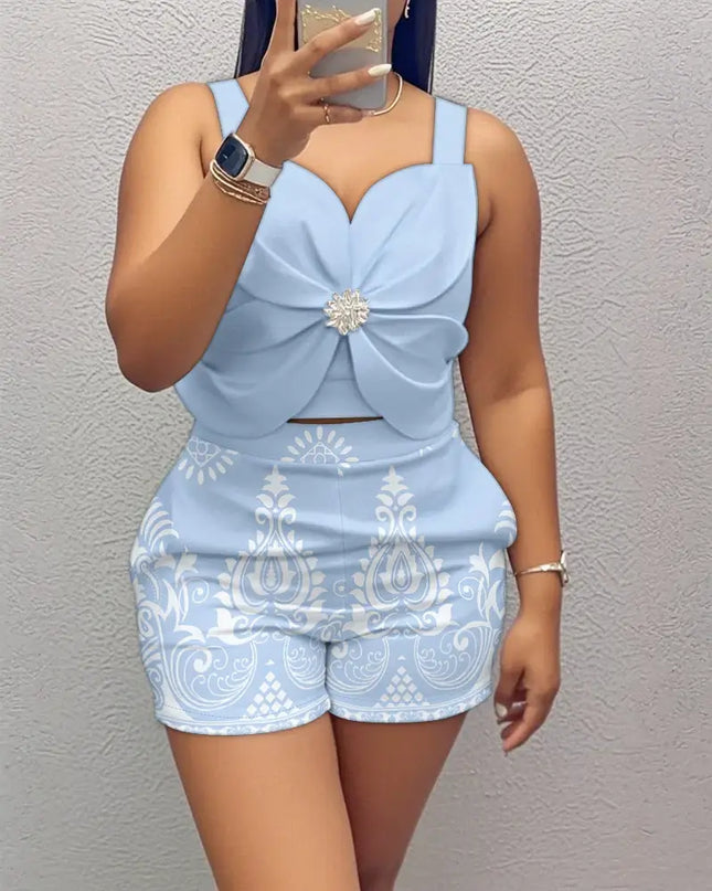 3D Flower Rhinestone Crop Top & Floral Shorts Set – Trendy Summer Outfit