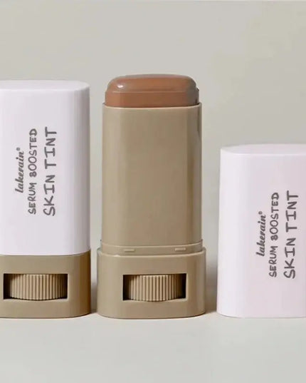 Skin Tint Foundation Stick hydrates and nourishes the skin while providing long-lasting,