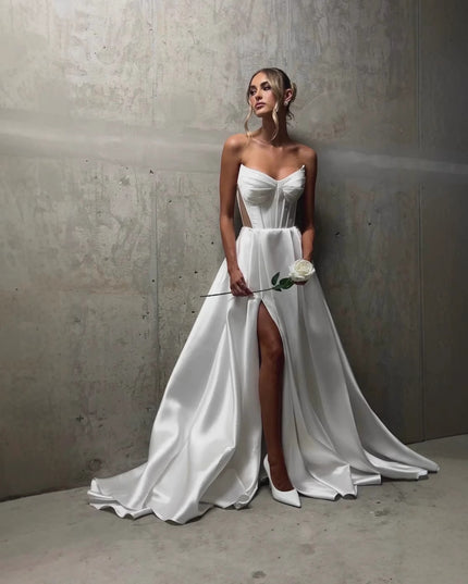 White Satin Slit Pocket Bandage Wedding Dress